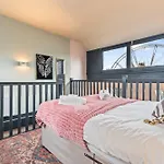 Urban Luxe Loft Hideaway Lägenhet