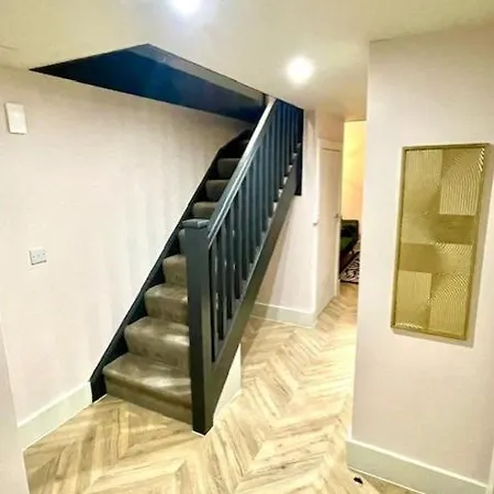 Urban Luxe Loft Hideaway *