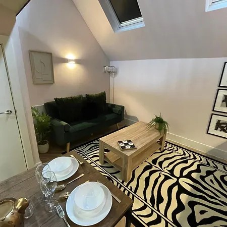 Urban Luxe Loft Hideaway *