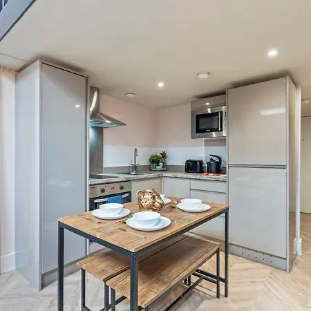Urban Luxe Loft Hideaway Lägenhet