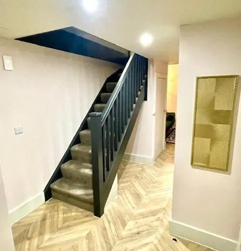 Urban Luxe Loft Hideaway *