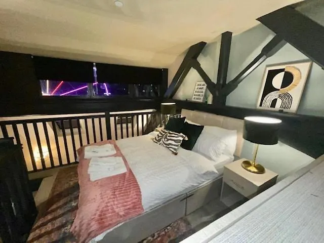 Urban Luxe Loft Hideaway *