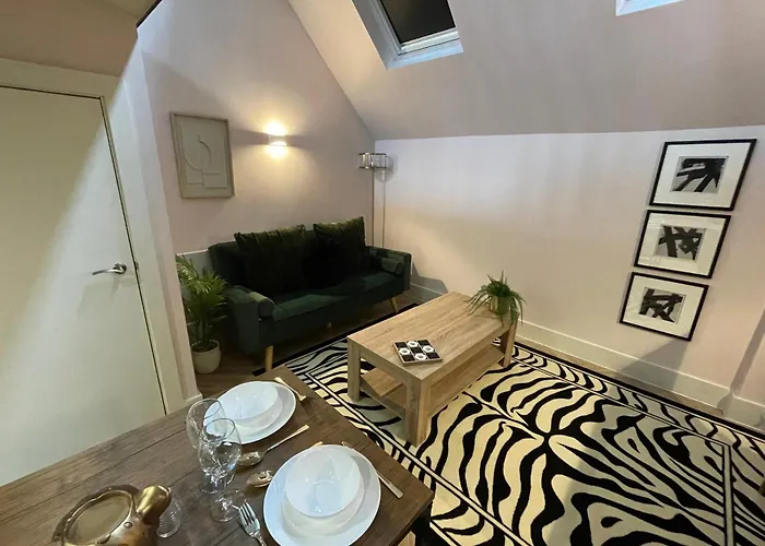 Urban Luxe Loft Hideaway *